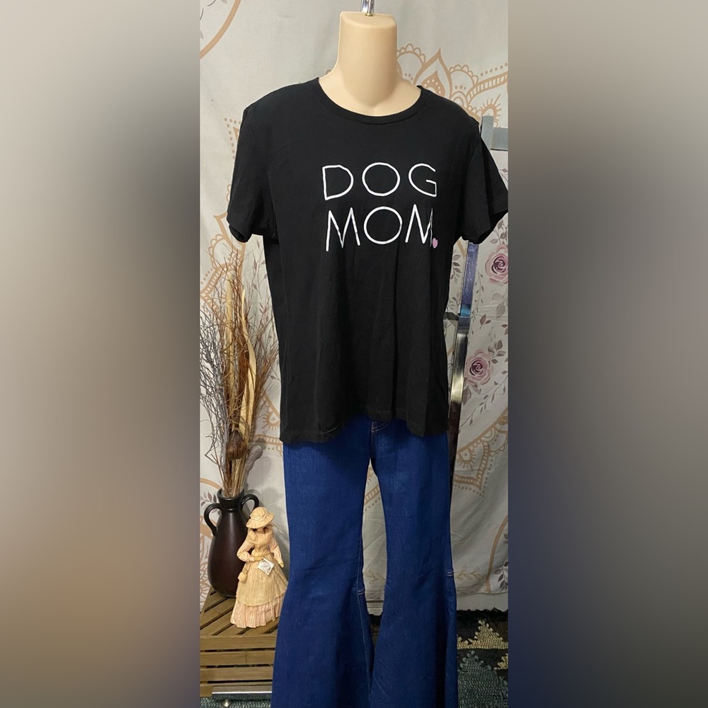 EUC Grounds and Hounds Coffee Co XL “Dog Mom” Black T-shirt